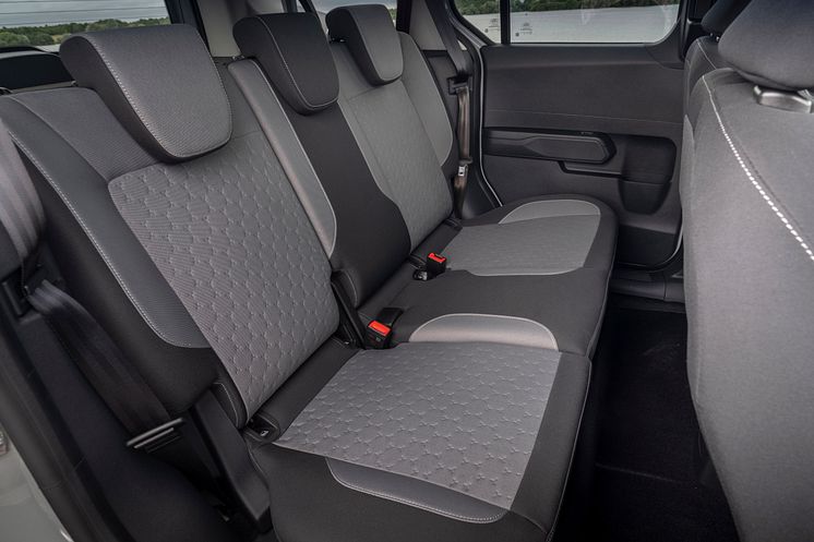 2024_FORD_E-Tourneo_Courier_27.jpg
