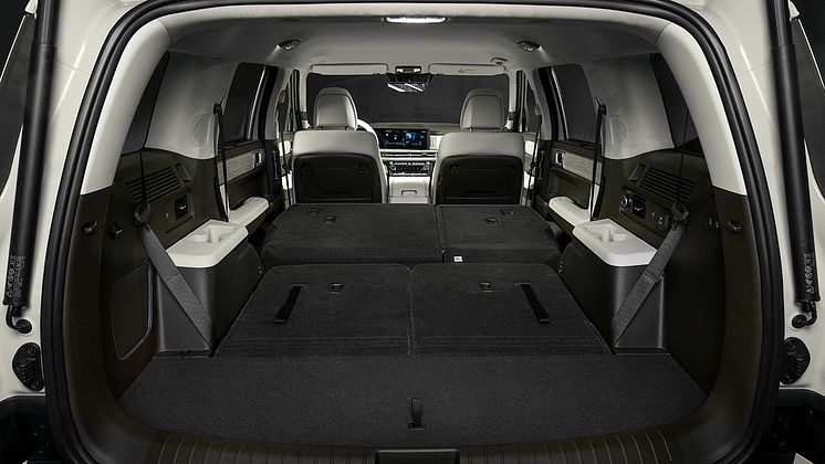 hyundai-santa-fe-0923-08_16-9.jpg