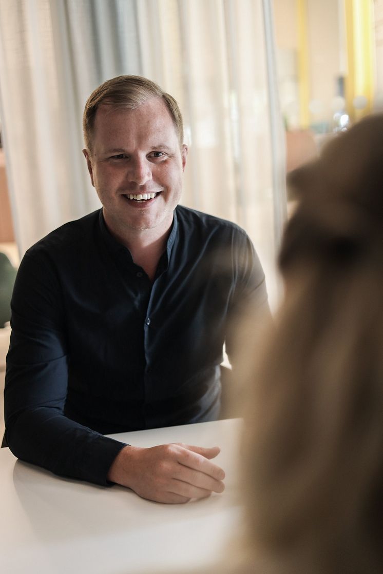 Andre Strödin_stående.jpg