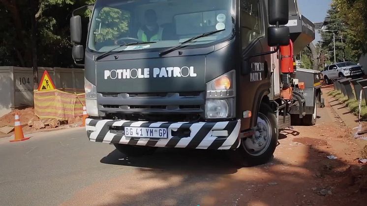 Discovery_Insure_Pothole_Patrol_2025_Stats_720PC.mp4