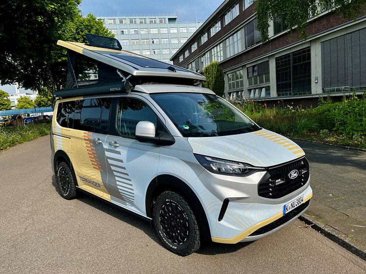 Der Ford Nugget erobert neue Territorien: der beliebte Camper-Van mit Allradantrieb und speziell entwickelten Offroad-Umbaute