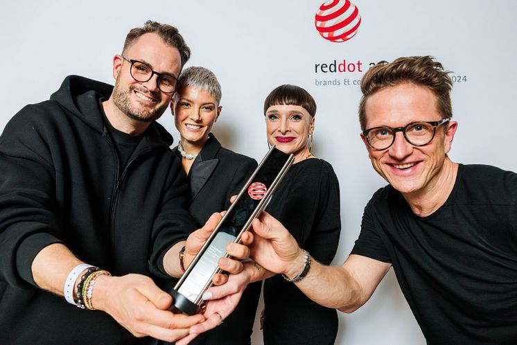 Elastique. (Laura Müller & Andreas Schimmelpfennig) & BRABUS (Milica Umicevic & Constantin Buschmann)-1.jpg