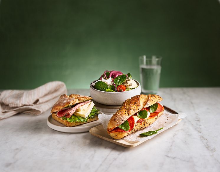 LOWRES_LUNCH_Salad_Baguette_Soudough.jpg