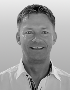 John Einar(3)2033886929_scaled_320.png