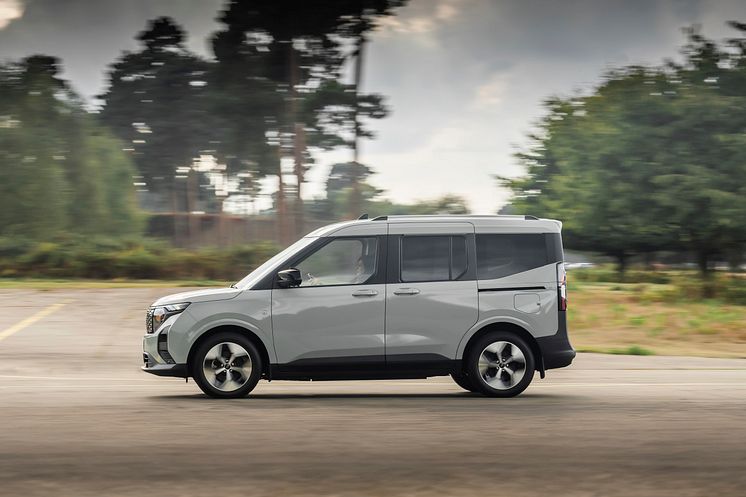 2024_FORD_E-Tourneo_Courier_10.jpg