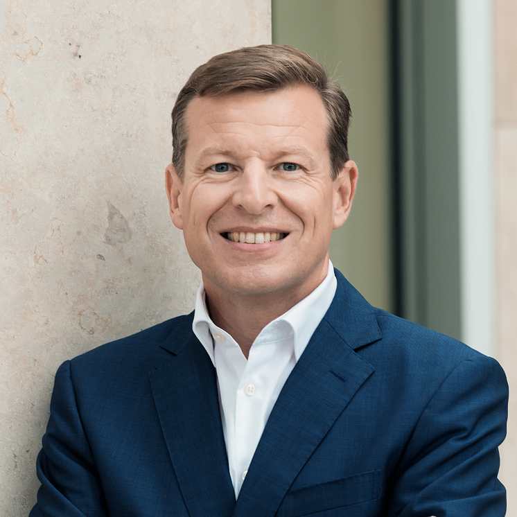 Anton Buchart, Vorstand der BarmeniaGothaer Asset Management AG