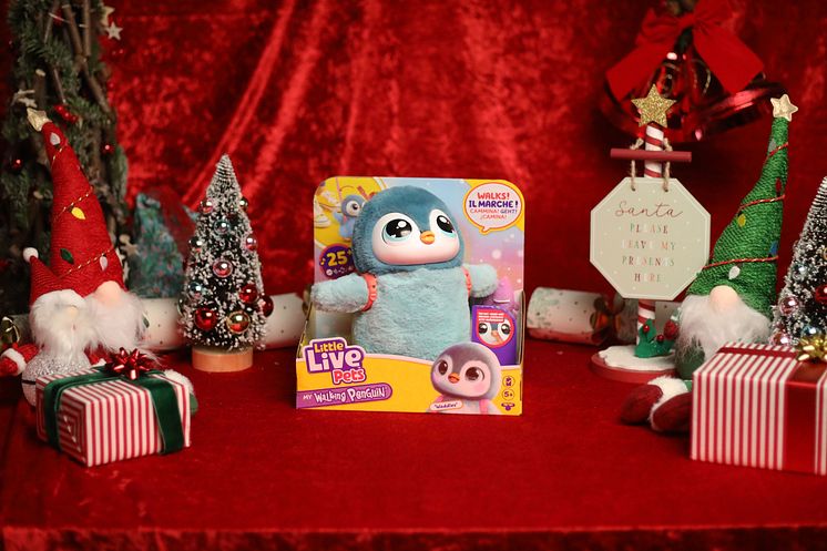 11 - Little Live Pets My Walking Penguin - Waddles.JPG
