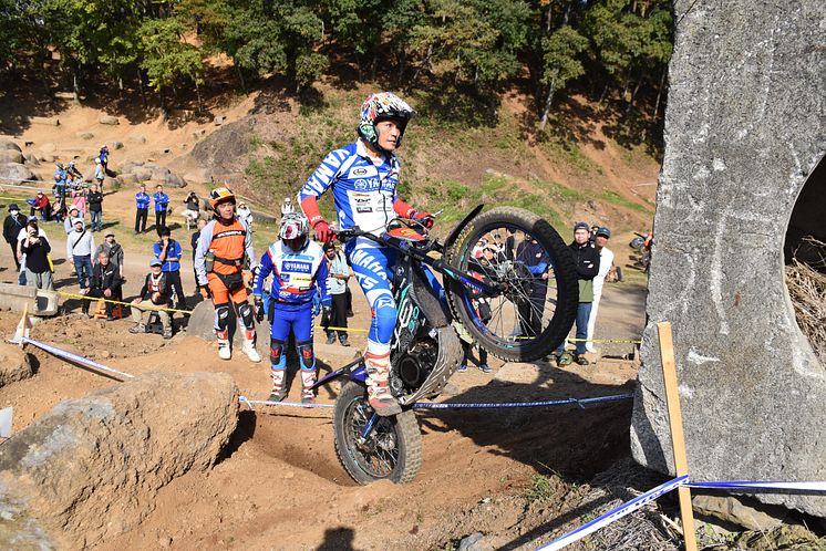2024102803_003xx_JTR_Rd7_黒山選手_4000.jpg