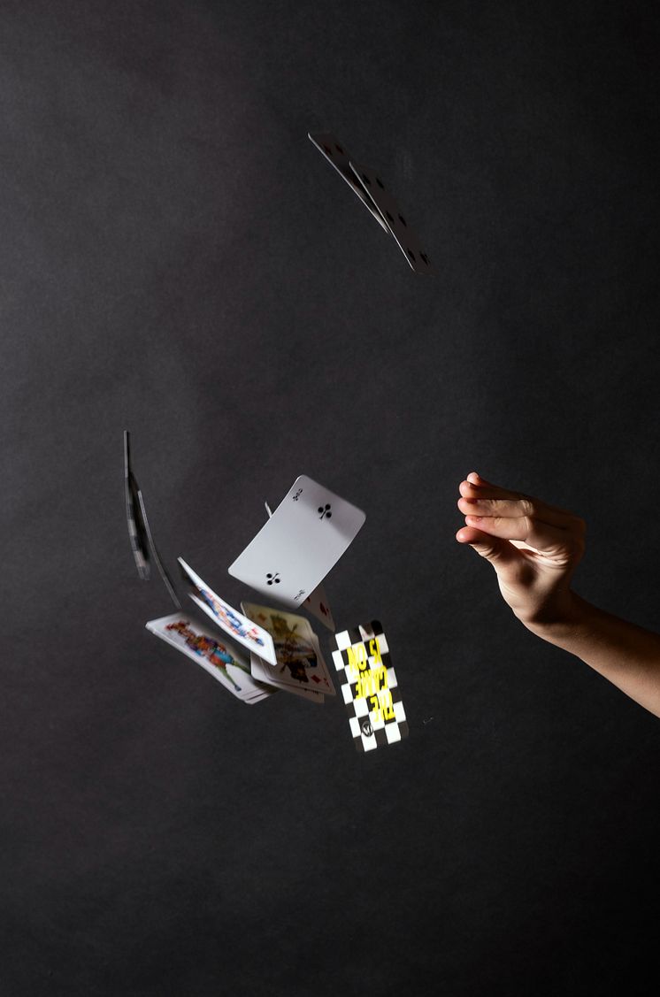 The card game is ON AW21