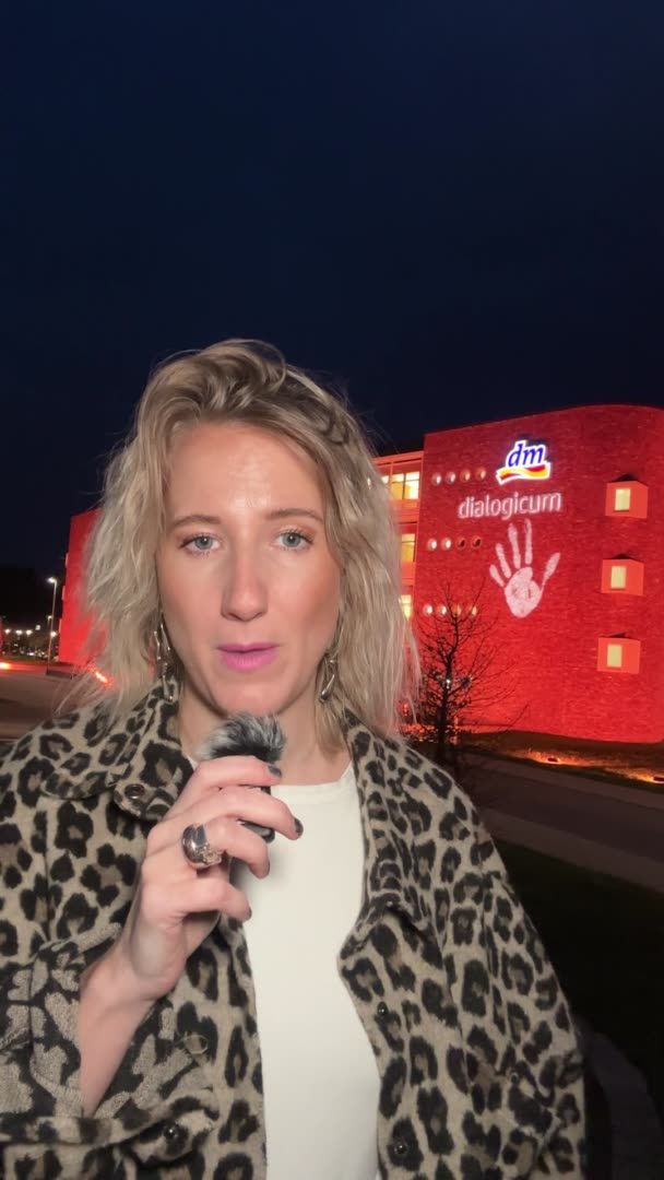 dm-drogerie markt beteiligt sich an der UN-Kampagne „Orange the World“ 