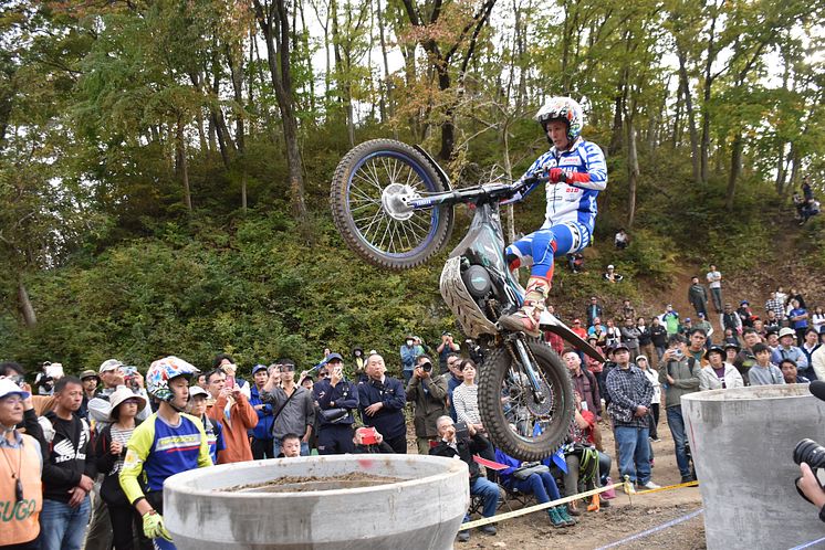 2024102803_001xx_JTR_Rd7_黒山選手_4000.jpg