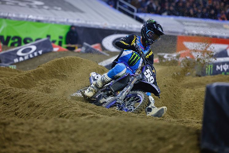 2024020603_010xx_AMASX_Rd5_ベニック選手_4000