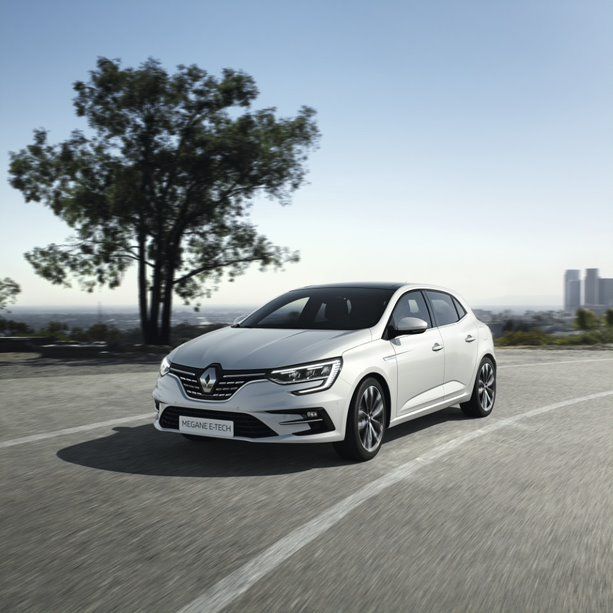 Megane ETECH kombisedan.jpg