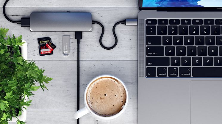 Satechi-USB-C-Multiport-Pro-9.jpg