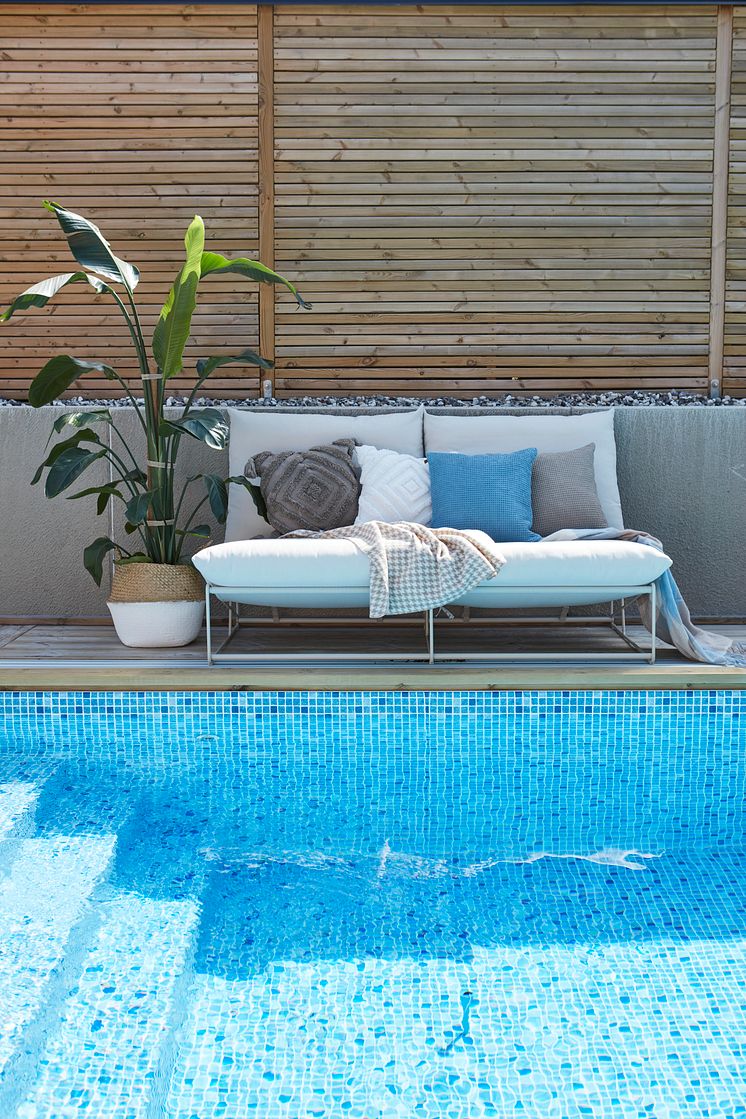 870238-20_1  CUSHION COVER TUFTED