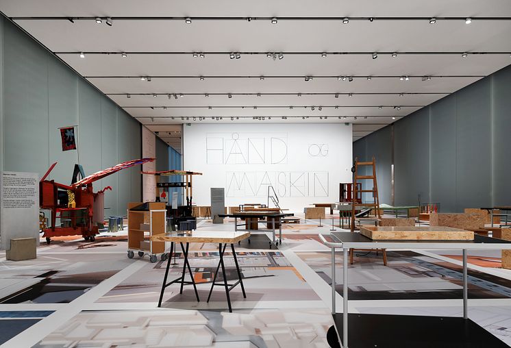 Hand and Machine - Exhibition photo