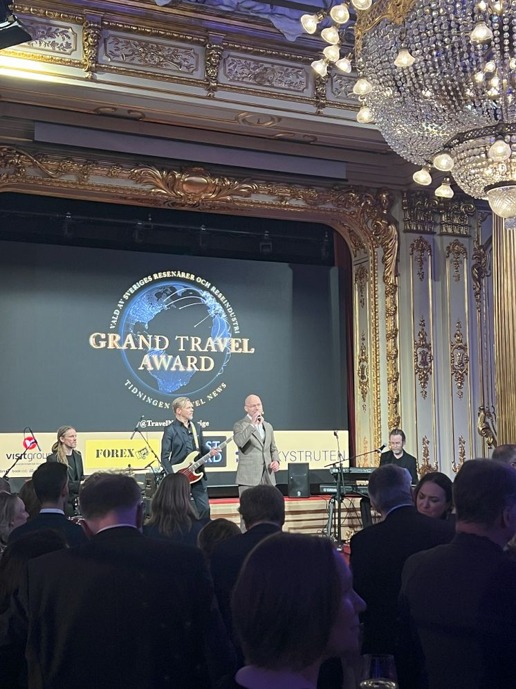 Grand Travel Award_2_.jpeg