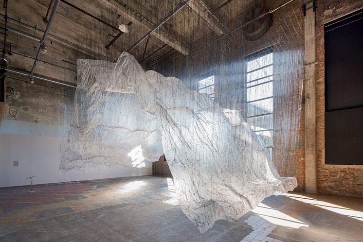 Surfacing Earth: Yasuaki Onishi - Reverse of Volume RSK