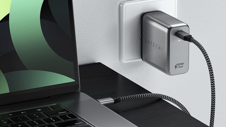 x1000w-100W USB-C PD Wall Charger - ST-UC100WSM-EU-pressmeddelande-1280x720-2