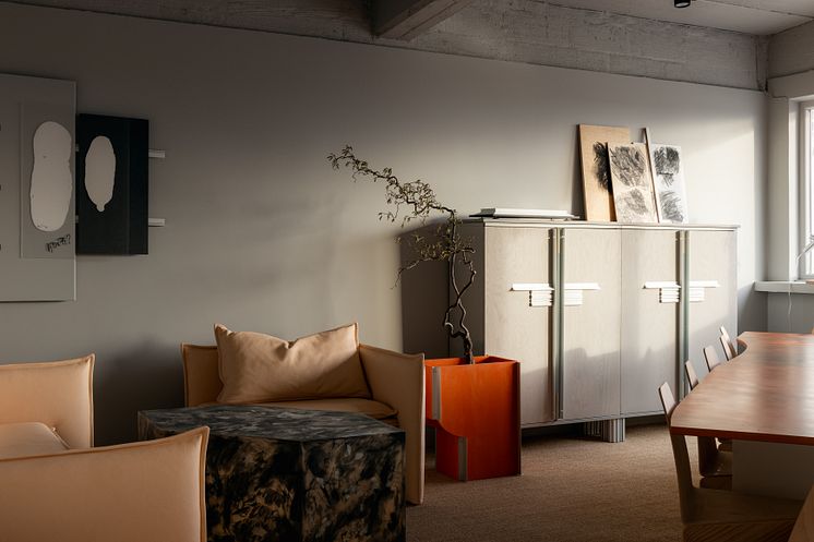 The Executive
Designer: Jenny Nordberg
Producent: Yllw Factory