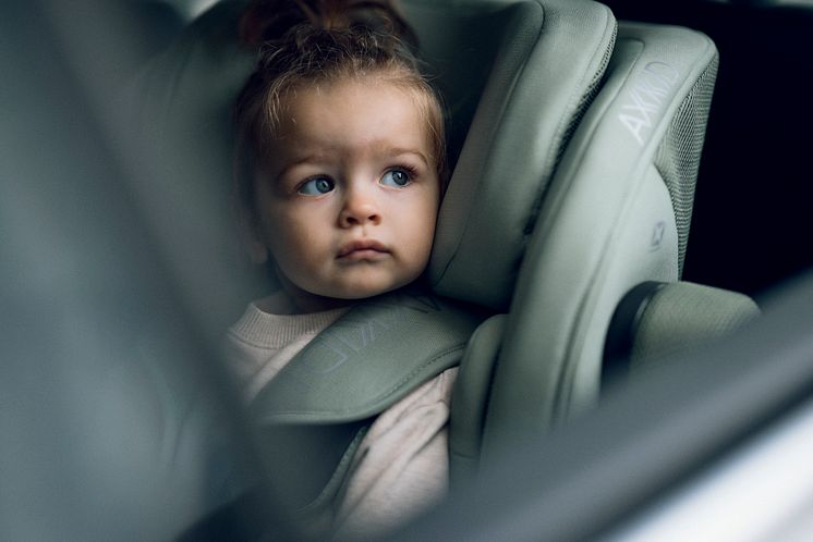 Minikid 4_lifestyle 2.jpg