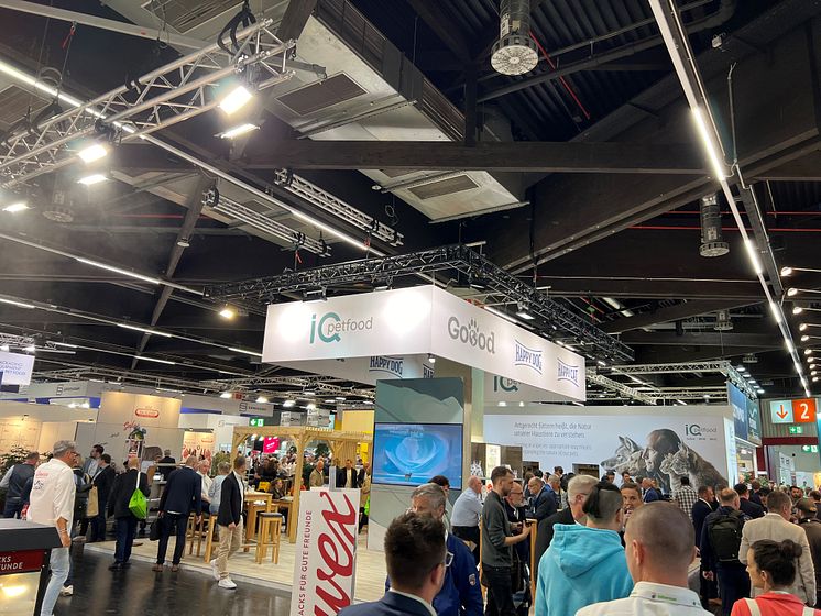 Interzoo24_Messestand iQ petfood_©iQ petfood.jpg