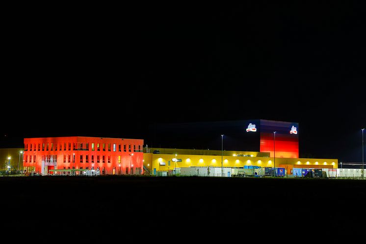 dmVZ Wustermark_Orange the World_Andreas Müller_3.jpg