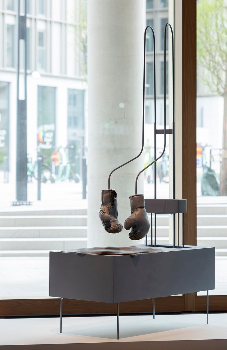 Me You We – Exploring Human Behaviour