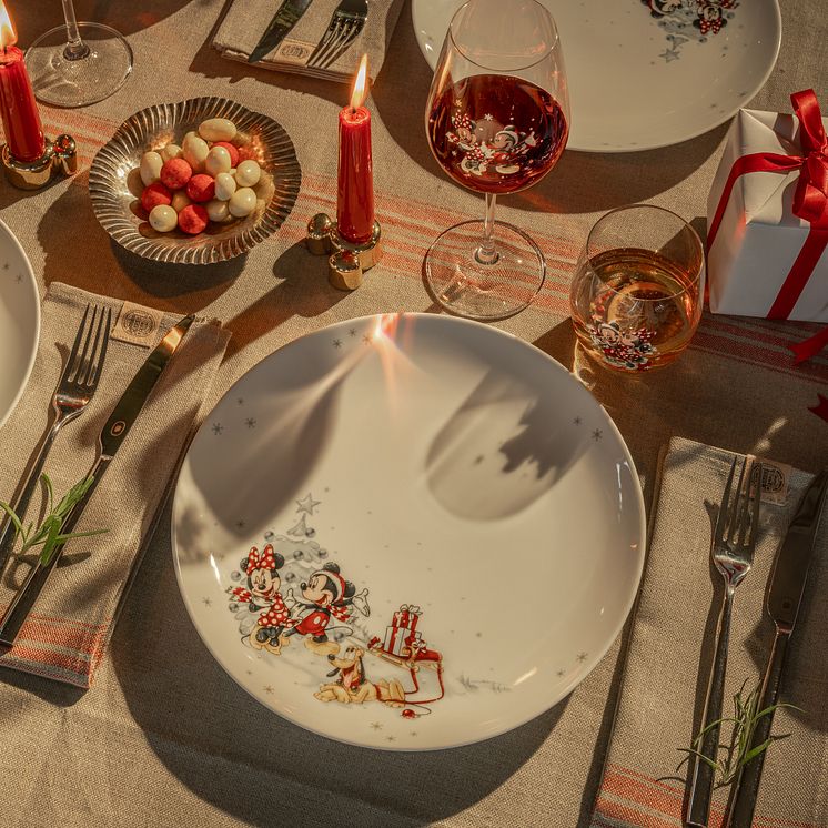 Fyrklövern Disney Vinter tallrik 27 cm