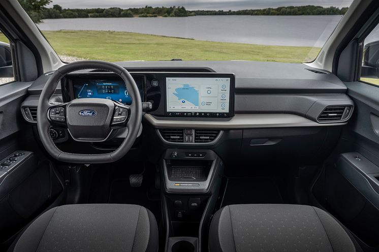 2024_FORD_E-Tourneo_Courier_25.jpg