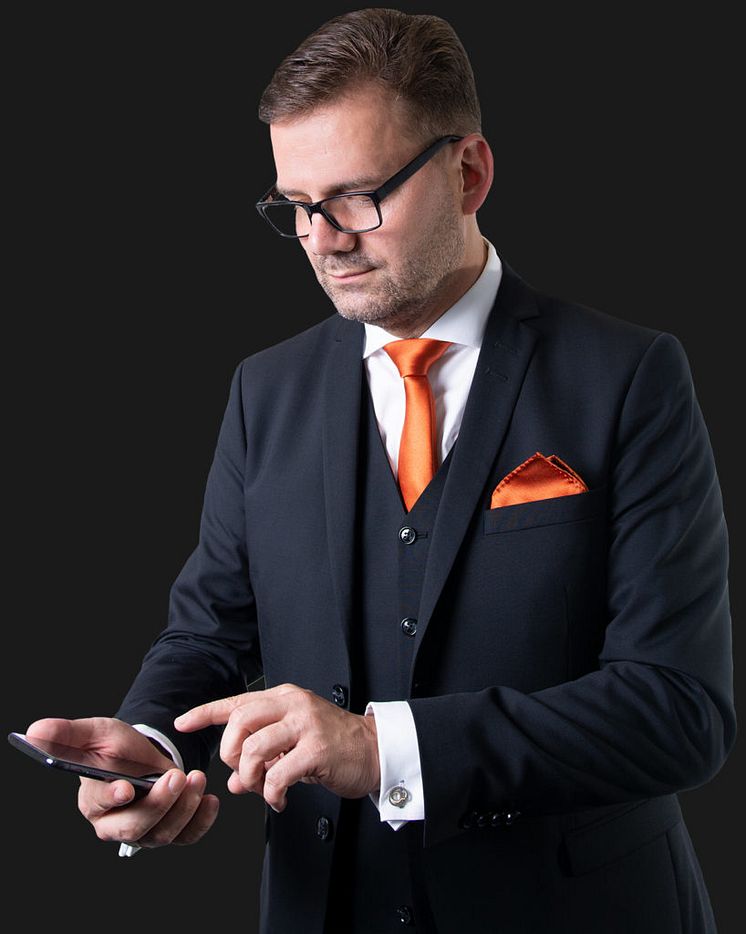 Bernd-Braun-iPhone-Digitale-Etiquette-&-Competence