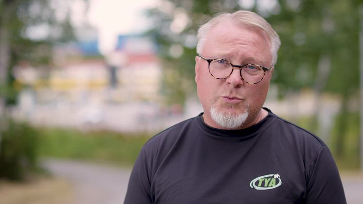 TYAs Lasse Holm pratar om förarbristen