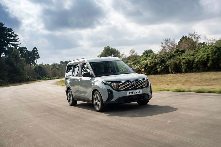 2024_FORD_E-Tourneo_Courier_06.jpg