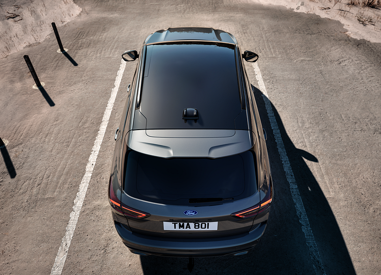 2025_FORD_KUGA_BLACK_PACKAGE_08.png