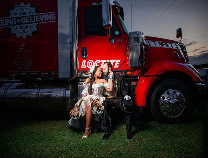 Loctite_truck_700