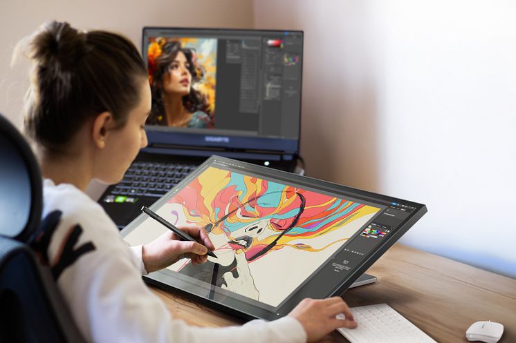 Clarity_5K_Touch_Monitor_hires_1.jpg