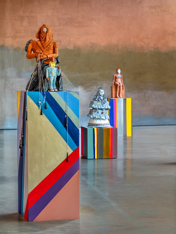 Valeria Montti Colque, installationsvy Cosmonación – Modersberget, Bonniers Konsthall, 2025.
