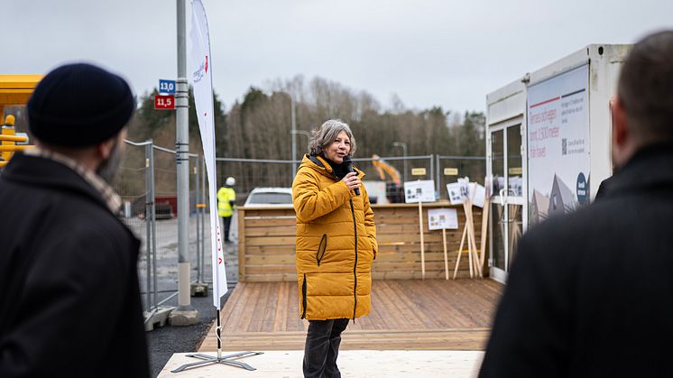 Byggstart Terrasslunden Ulrika Nyström på Riksbyggen fotograf Yousef Boussir, Göteborgs Stad.jpg