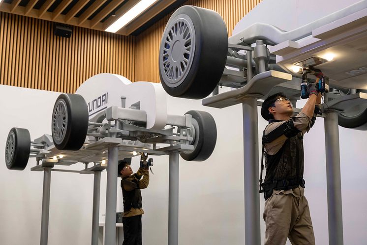 (Image 5) Hyundai and Kia Robotics Lab Announce Plans to Launch X-ble Shoulder at Wearable Robot Tech Day.jpg