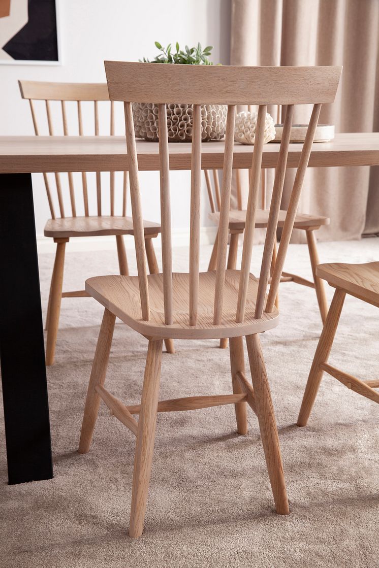Granhult pinnstol vitpigmenterad 3724HK miljö 2023 2