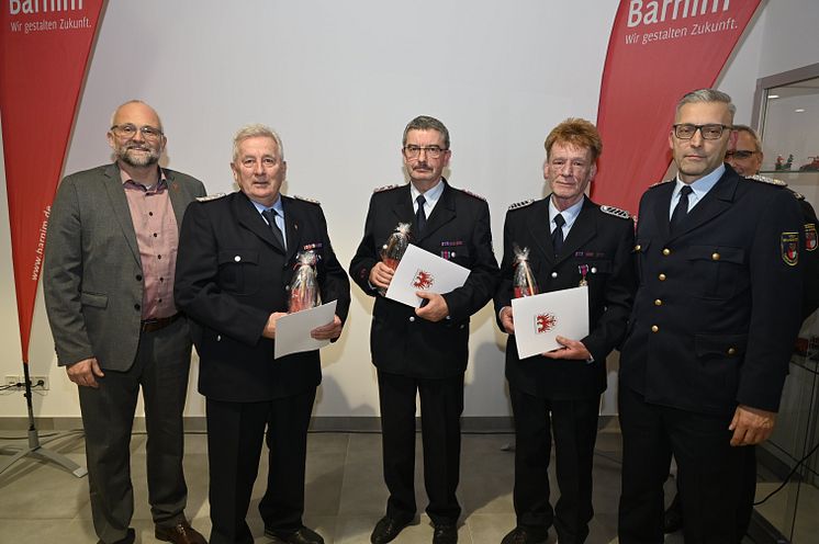 241129 Auszeichnungen Ehrenamt (6) - LK Block 2.JPG