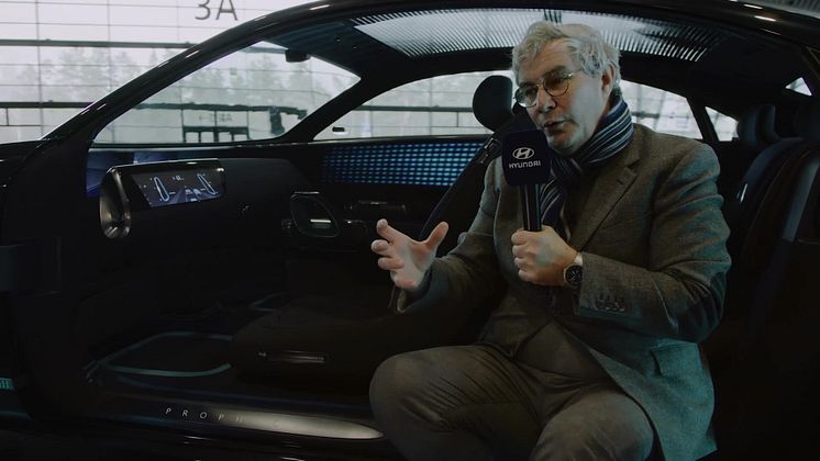Hyundai Prophecy Concept EV interior walkaround presentation