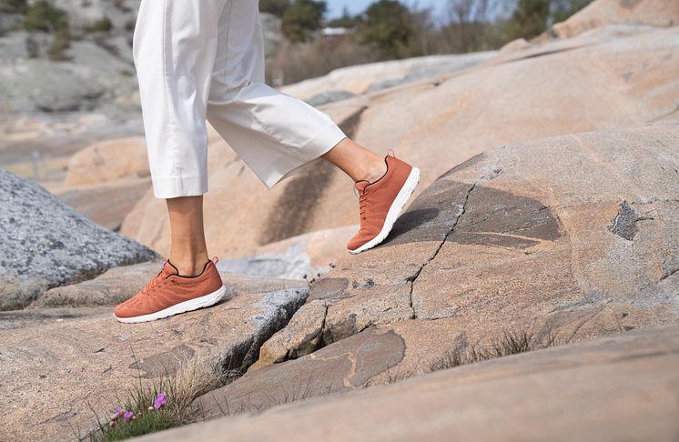 Eli RB9X terracotta SS25.jpg