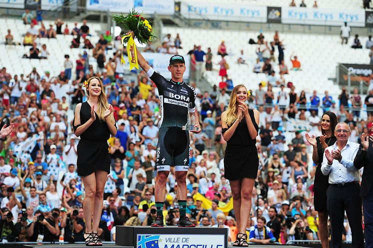 BORA-hansgrohe_Bodnar_Tour_de_France_2017