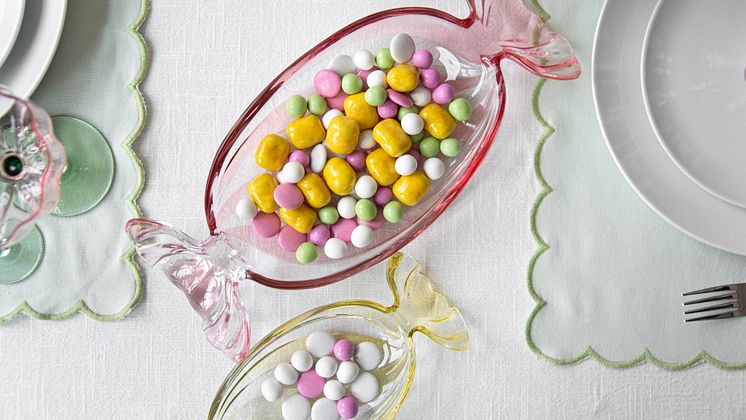 Mars-25-Lagerhaus-dukning-Candy wrap kopiera.jpg