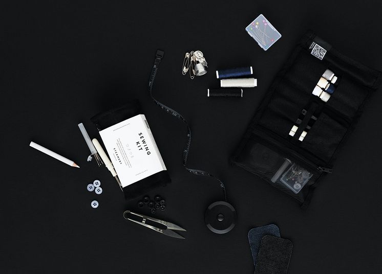 sewing kit.jpg