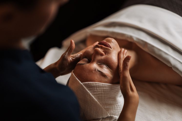 Facial