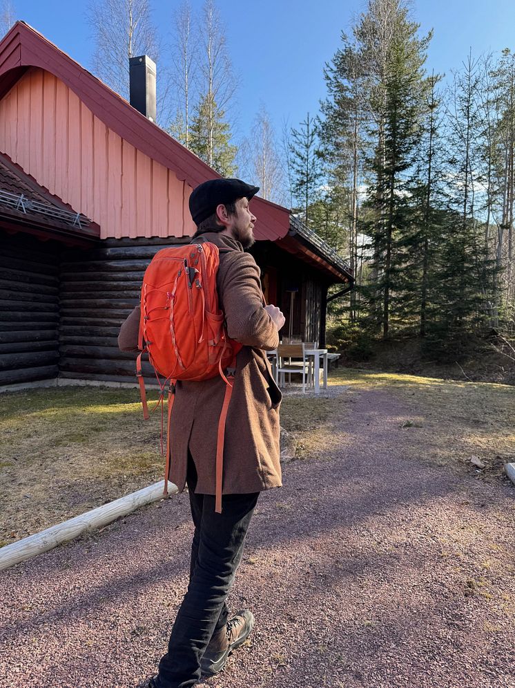 Skogstur från sagolandsbyn.jpg