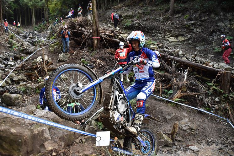 2020110907_001xx_JTR_Rd4_黒山選手