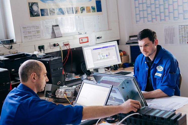 Ausbildungswelt bei Alpenhain - Elektrowerkstatt_web